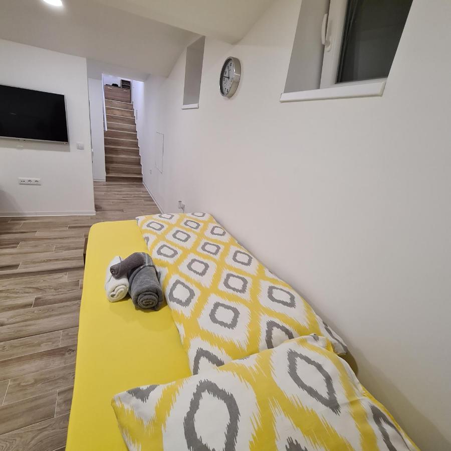 Apartment Dinlux Maribor Exterior photo