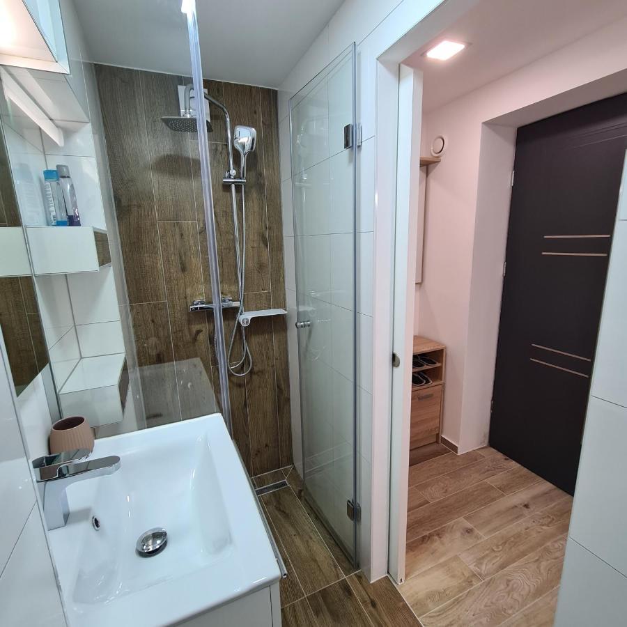 Apartment Dinlux Maribor Exterior photo
